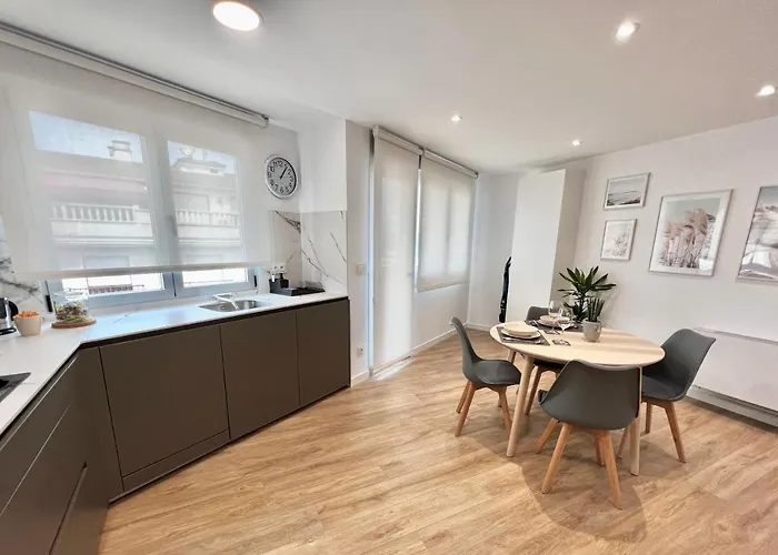 Fernandez Vega 3 * Пуэнтеареас